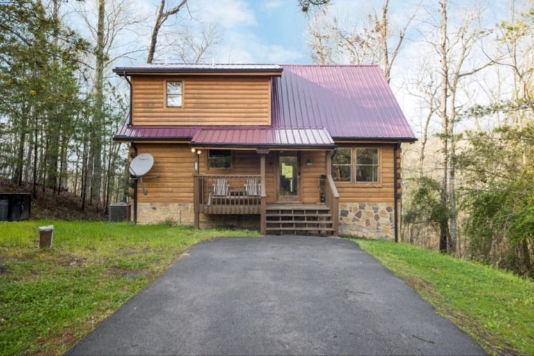 Cabins (United States of America, Pittman Center, Tennessee)