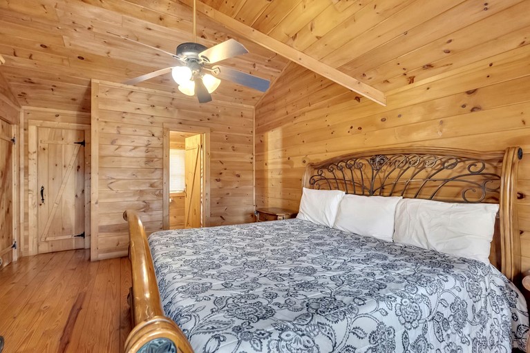 Vacation Rentals (United States of America, Pittman Center, Tennessee)