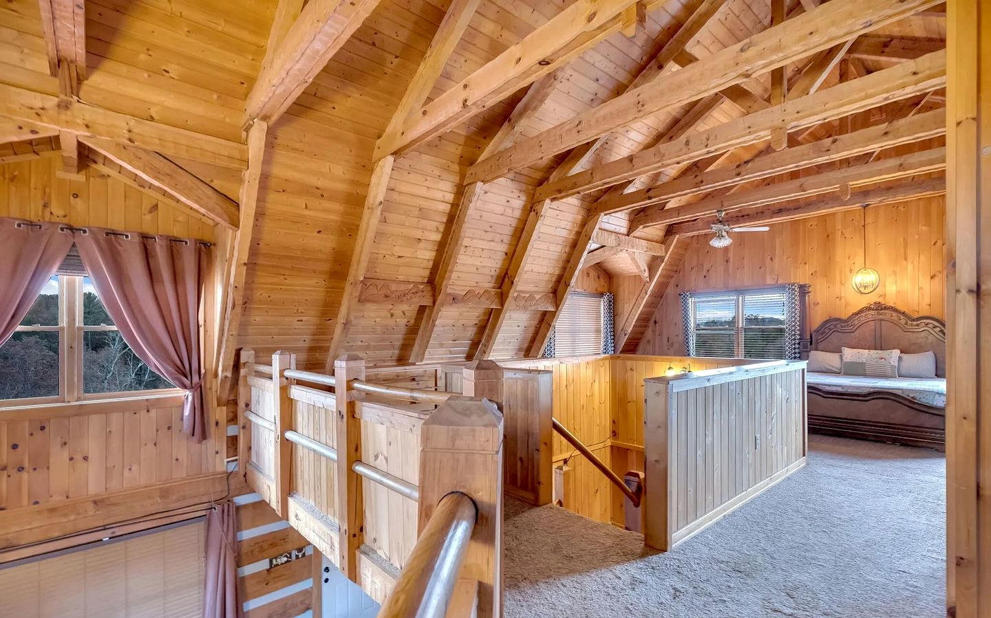 Spacious Luxury Log Cabin with Game Room & Panoramic Mountain Views near Pigeon Forge, Tennessee