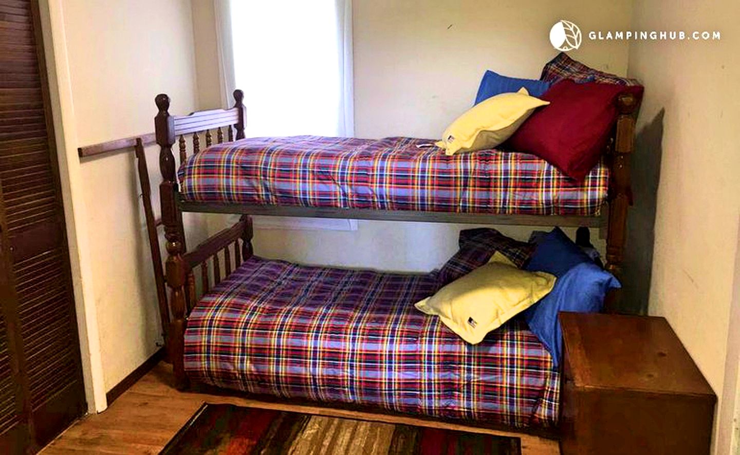 Spacious and Comfortable Cabin Rental for a Getaway near Rend Lake, Illinois