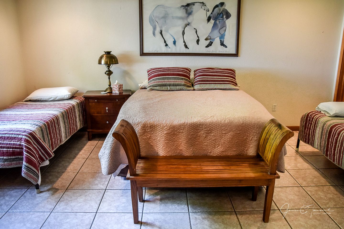 Wild Horse Lodge Reel 'Em Inn for Eight, Cottages, Baffin Bay, United