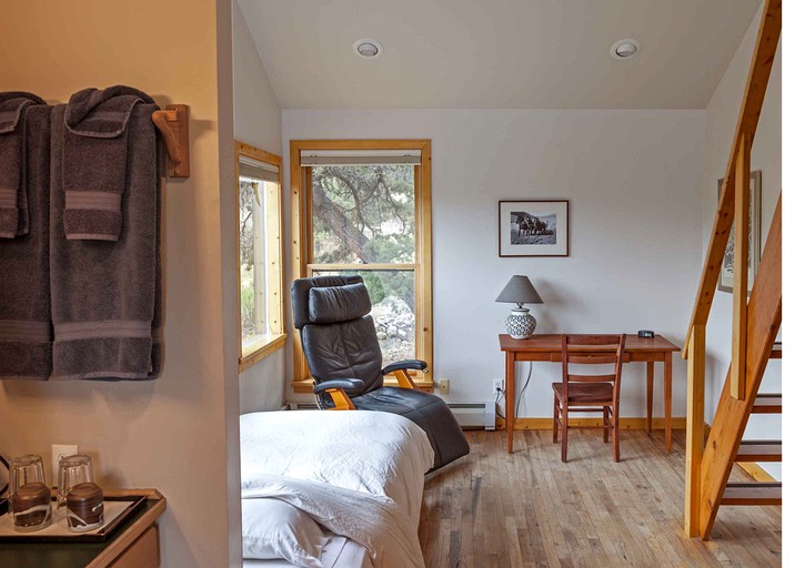 Nature Lodges (Crestone, Colorado, United States)