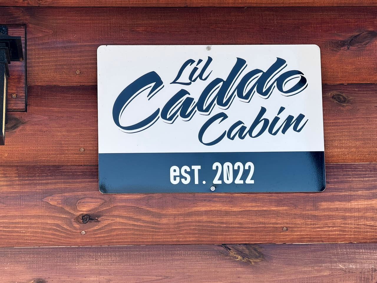 Peaceful Cabin on the Caddo River and Close to State Parks for an Amazing Family Vacation in Glenwood, Arkansas