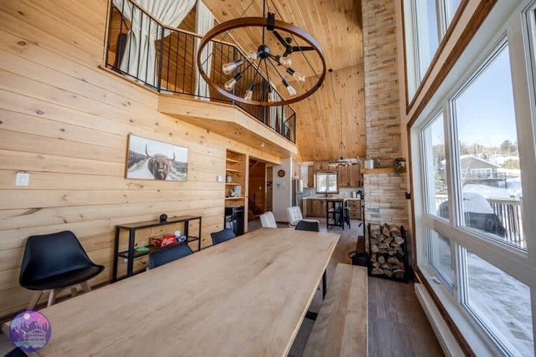 Cabins (Canada, Saint Come, Quebec)