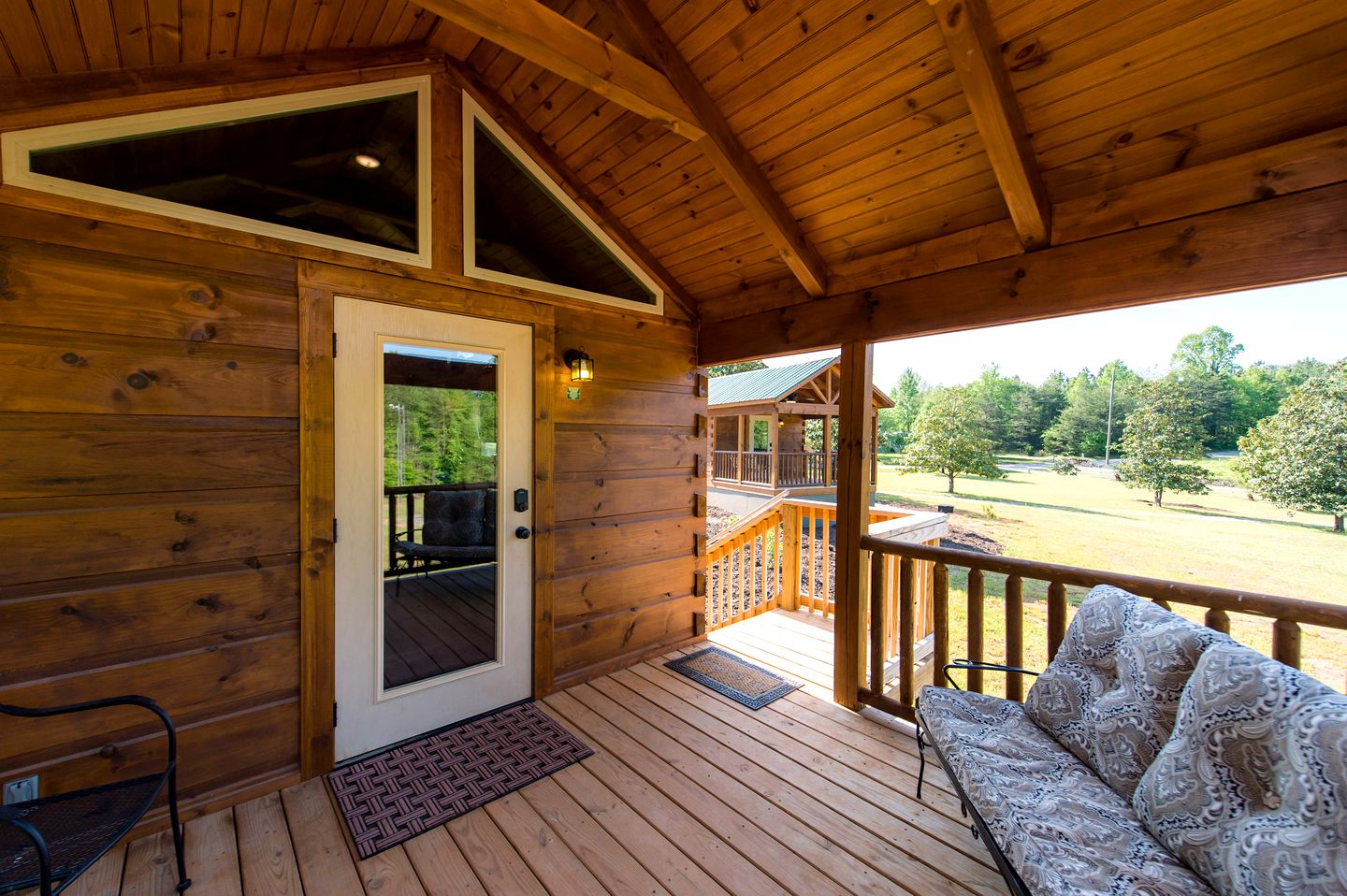 Peaceful Cabin Close to Tryon and the Foothills near Lake Lure in Mill Springs, North Carolina