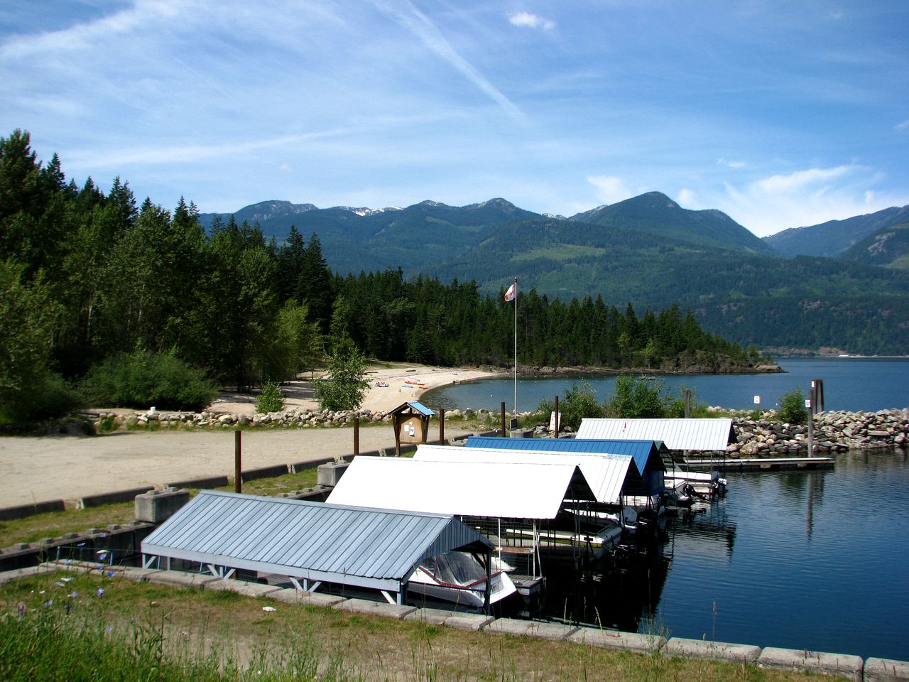 Peaceful Cabin Rental on Kootenay Lake in British Columbia