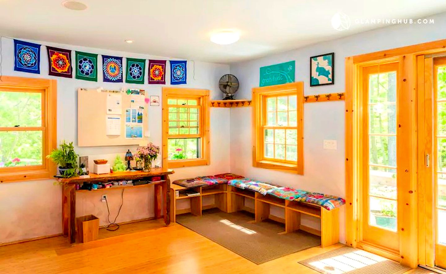 Peaceful Getaway above a Beautiful Yoga Studio near Devil's Den Nature Preserve, Connecticut