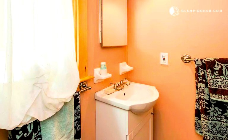 Barns (Redding, Connecticut, United States)