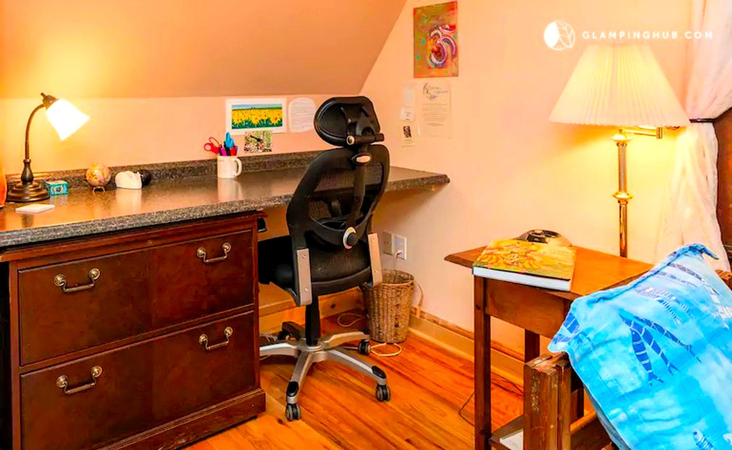 Peaceful Getaway above a Beautiful Yoga Studio near Devil's Den Nature Preserve, Connecticut