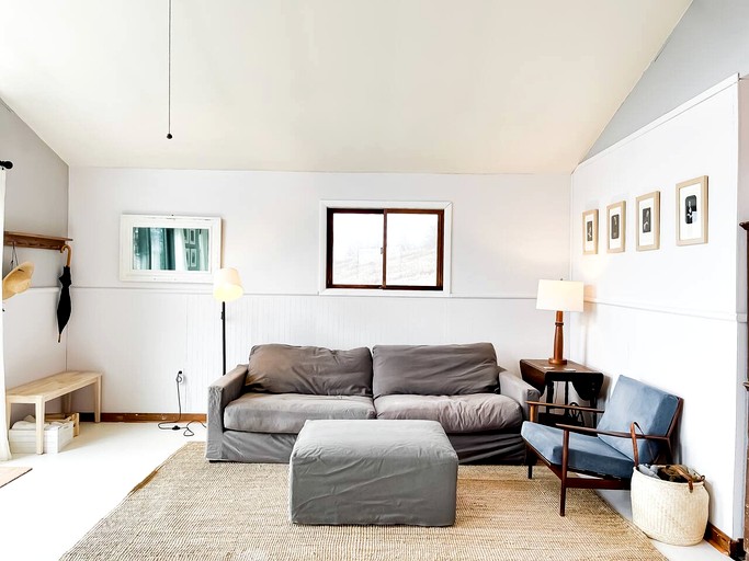 Cabins (United States of America, Hamden, New York)