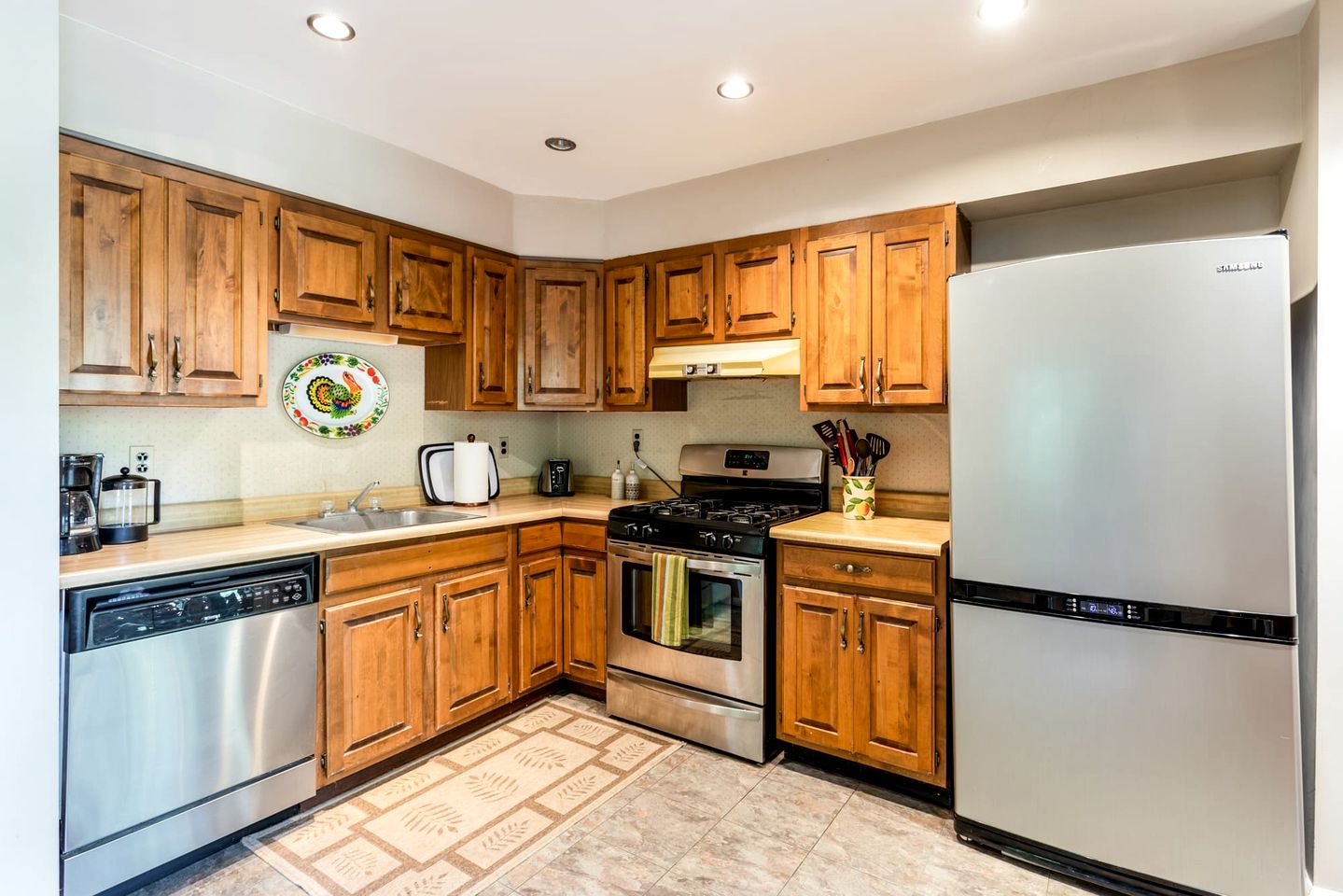 Peaceful Chalet-Cabin with a Private Lake, Hot Tub, Fire Pit and Deck at this Berkeley Springs, WV Getaway