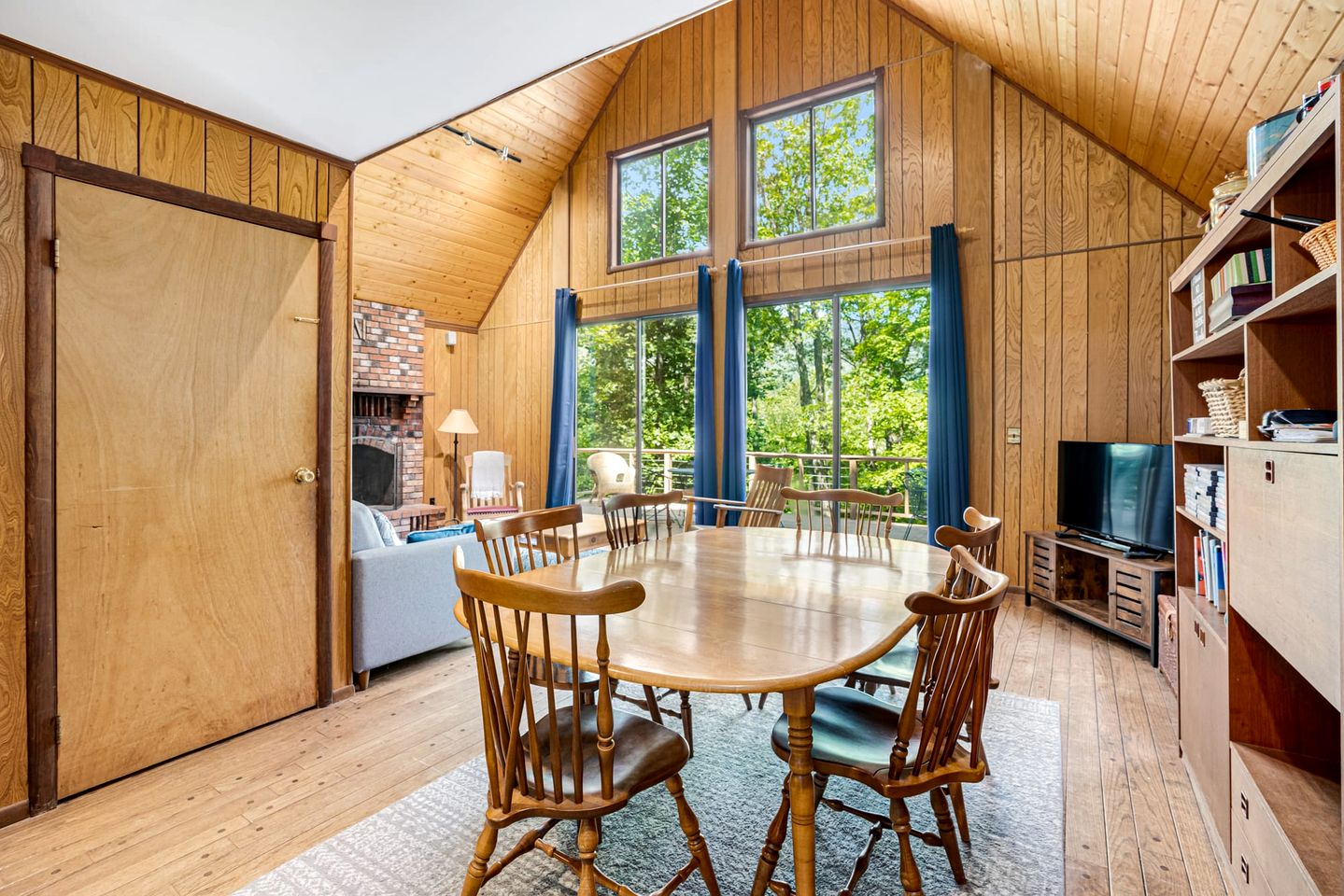 Peaceful Chalet-Cabin with a Private Lake, Hot Tub, Fire Pit and Deck at this Berkeley Springs, WV Getaway