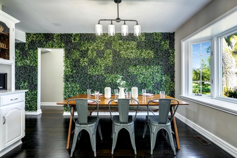 Cottages (Canada, Leamington, Ontario)