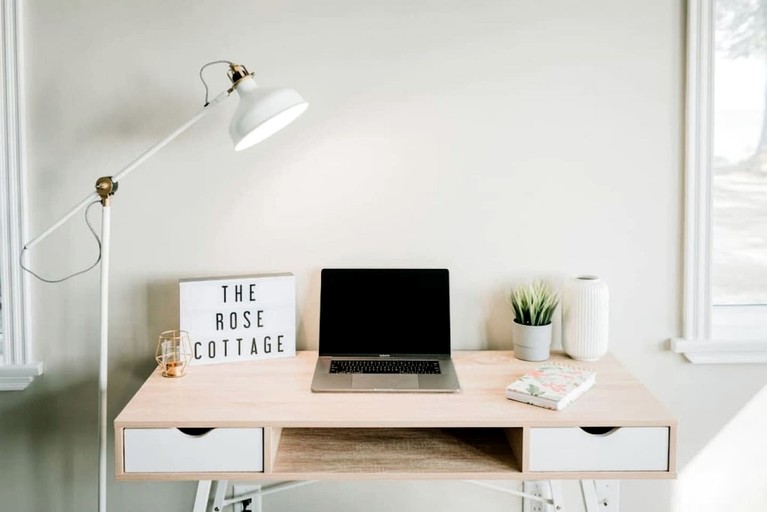 Cottages (Canada, Leamington, Ontario)