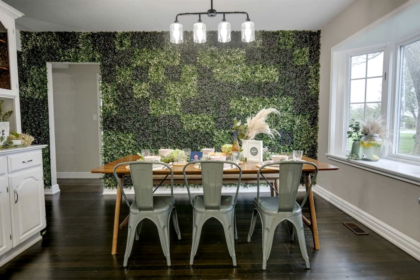 Peaceful Cottage with Hot-Tub and Breathtaking Views in Ontario