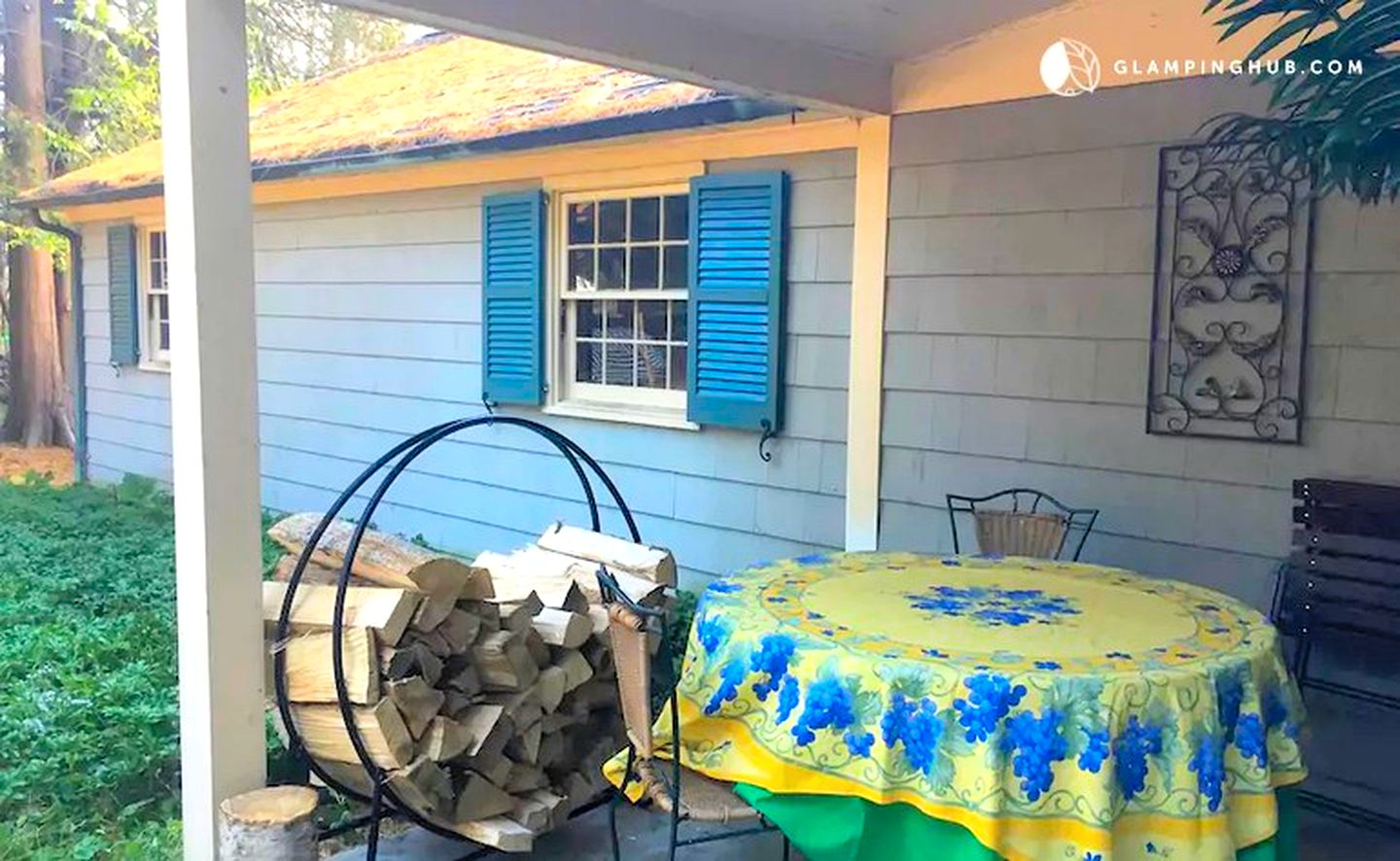 Peaceful and Pet-Friendly Cottage Rental on Picturesque Country Estate near Black Rock State Park, Connecticut