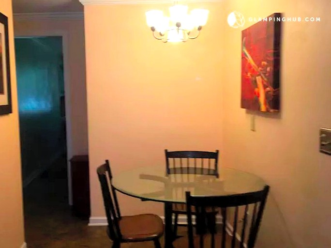 Cottages (Watertown, Connecticut, United States)