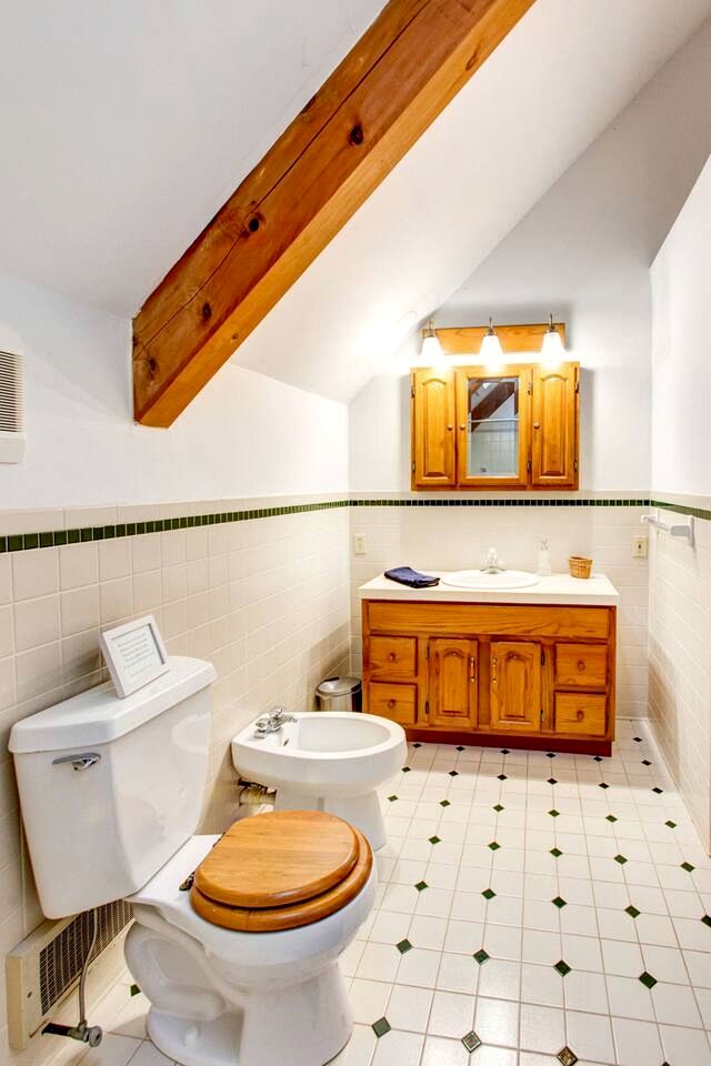 Peaceful Country Retreat with Private Trails, Sauna & Stargazing in Bloomville, New York