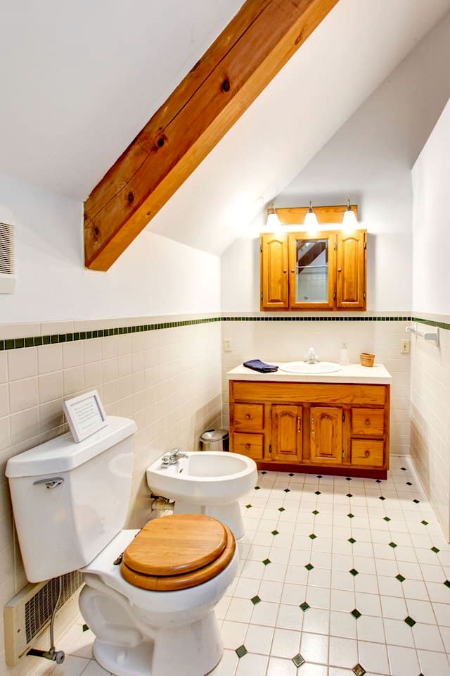 Peaceful Country Retreat with Private Trails, Sauna & Stargazing in Bloomville, New York