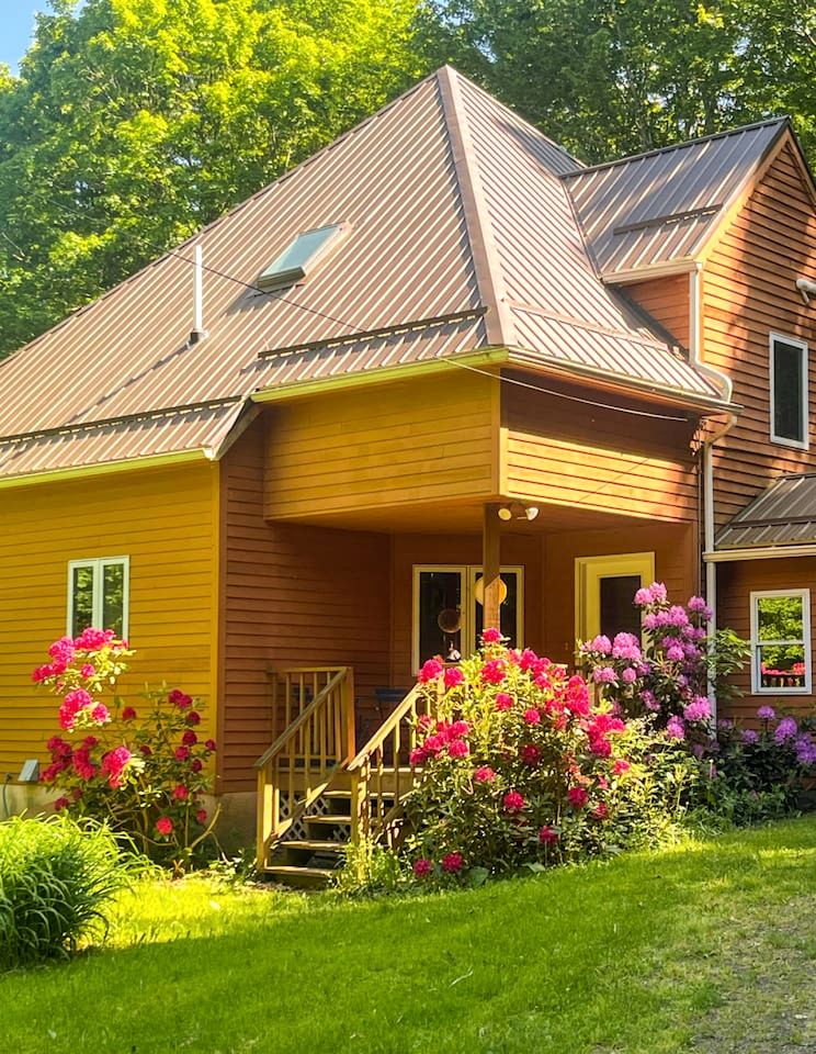 Peaceful Country Retreat with Private Trails, Sauna & Stargazing in Bloomville, New York