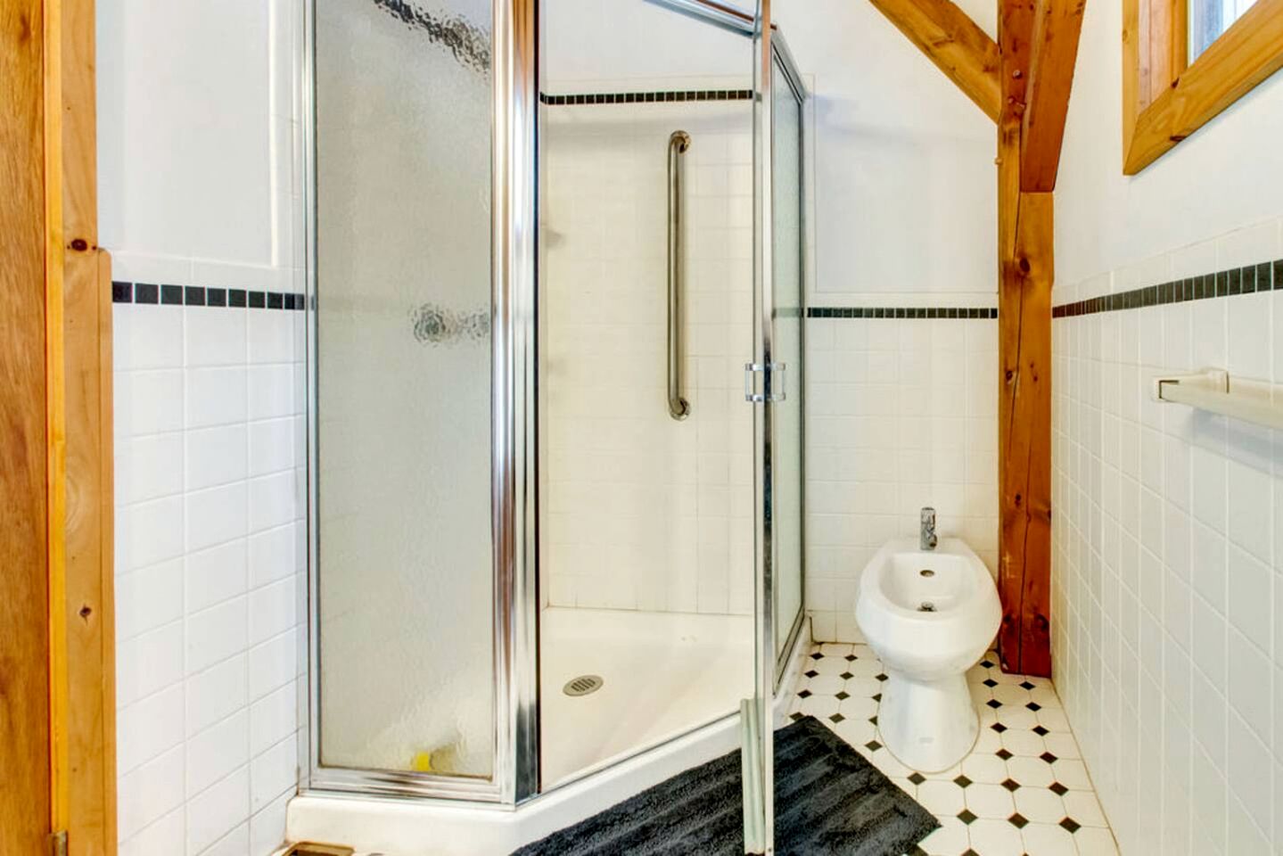 Peaceful Country Retreat with Private Trails, Sauna & Stargazing in Bloomville, New York