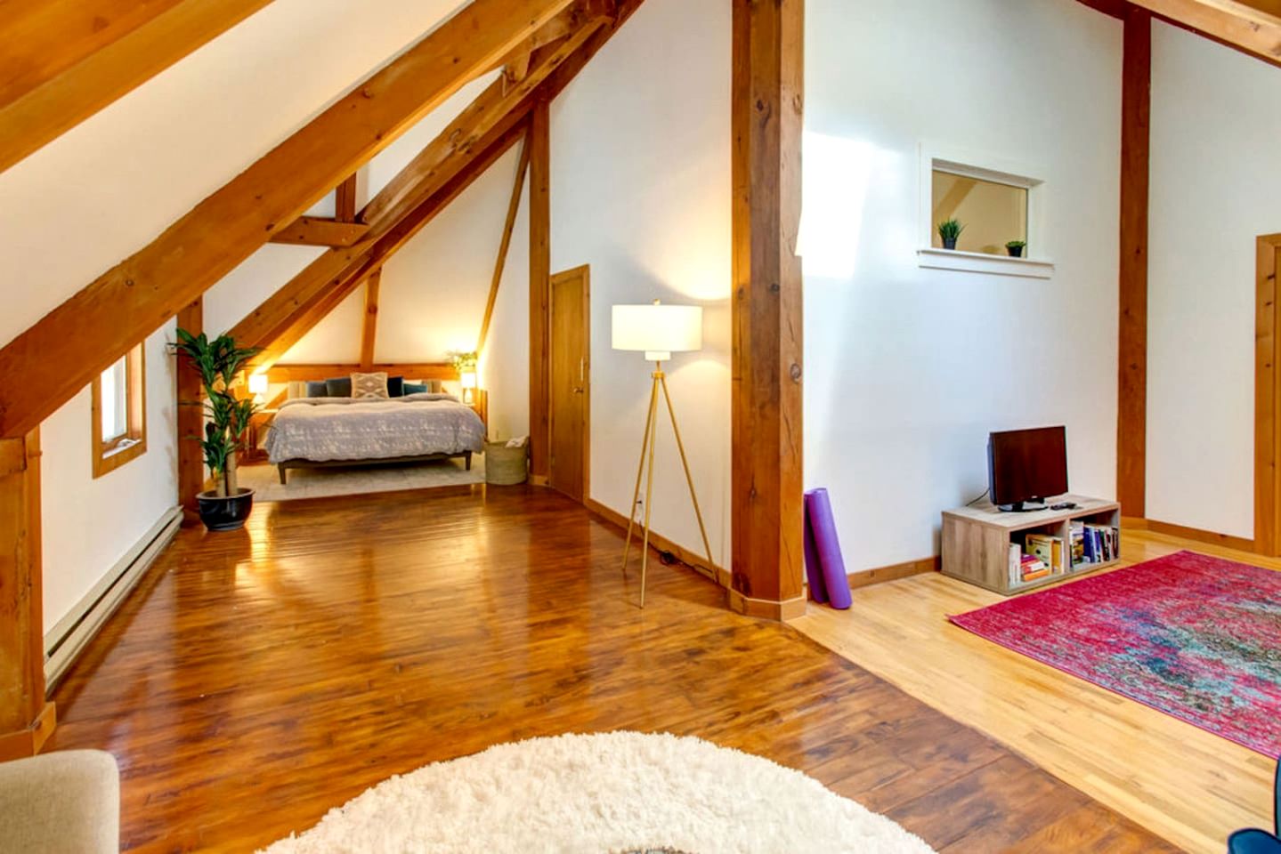 Peaceful Country Retreat with Private Trails, Sauna & Stargazing in Bloomville, New York