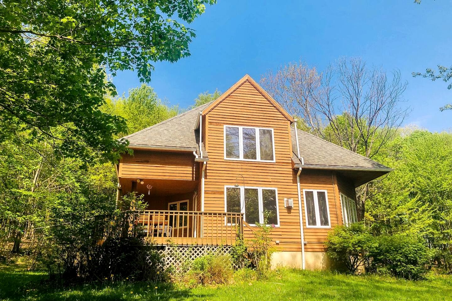 Peaceful Country Retreat with Private Trails, Sauna & Stargazing in Bloomville, New York