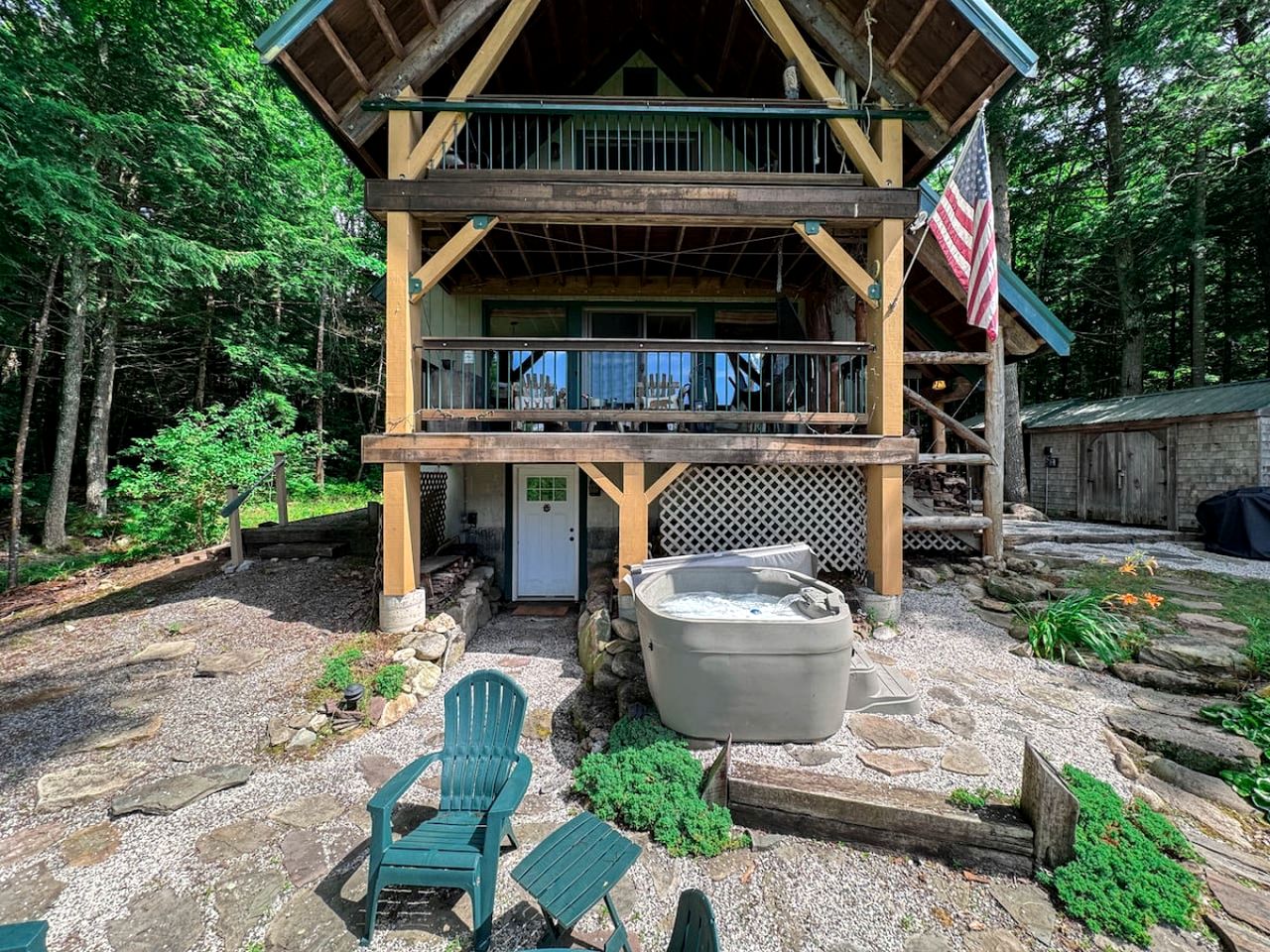 Peaceful Countryside Cabin with Hot-Tub and Fire Pit in Maine