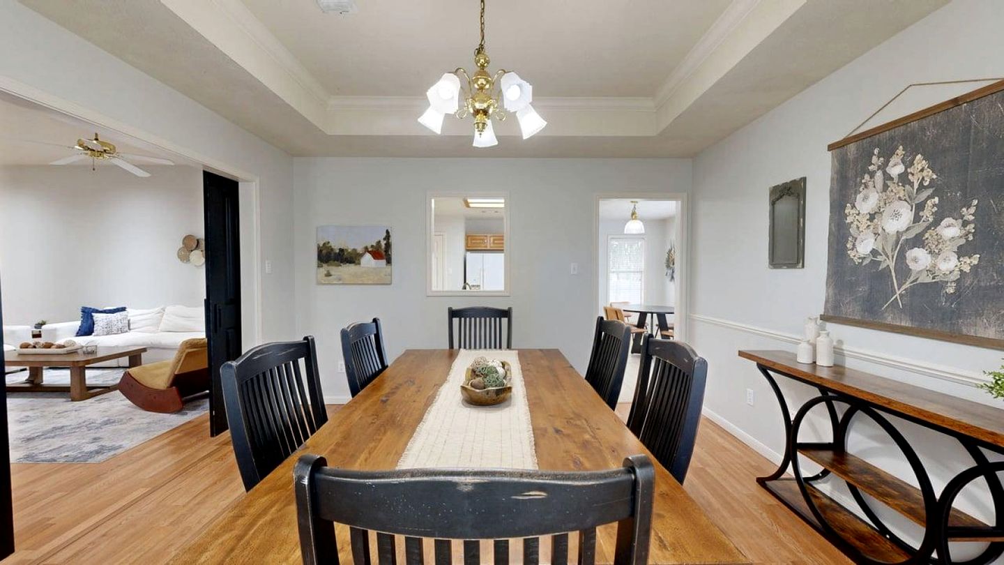 Peaceful Family-Friendly Retreat with Large Backyard Near Texas A&M in Dr. College Station, Texas