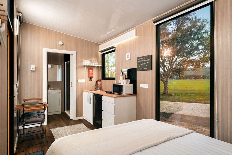 Tiny Houses (Australia, Warrenmang, Victoria)