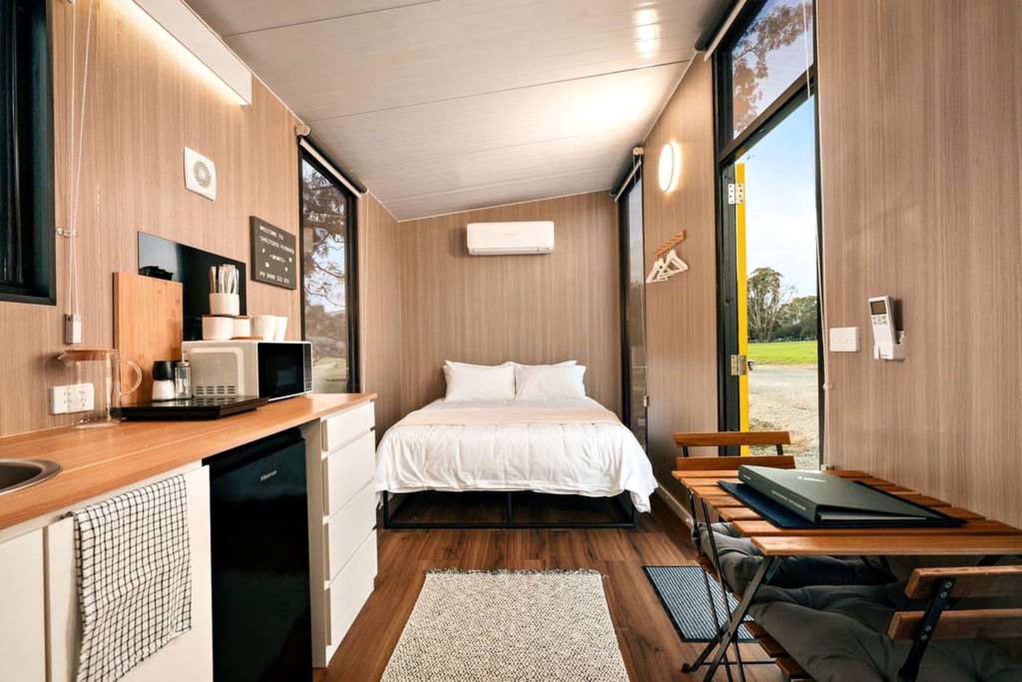 Peaceful Farm Stay Tiny House with Vineyard Views near Avoca, Warrenmang Victoria