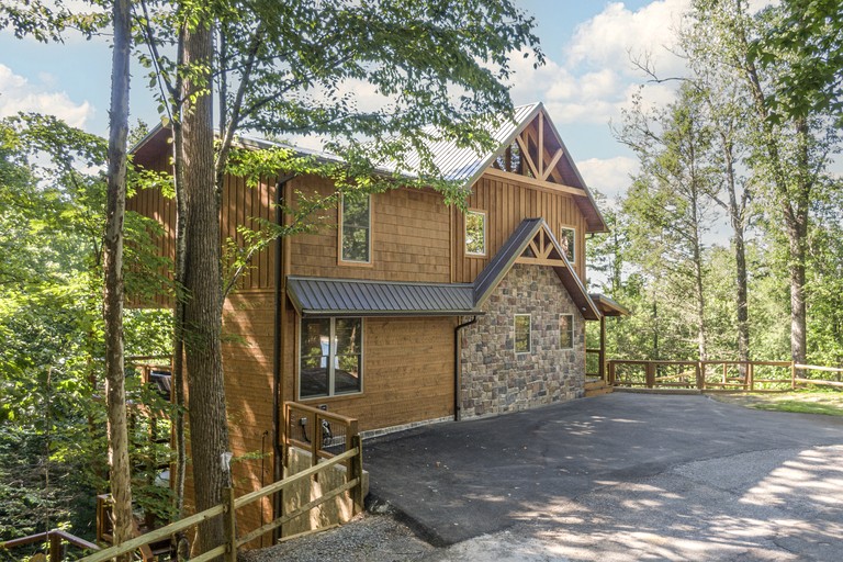 Cabins (United States of America, Pittman Center, Tennessee)