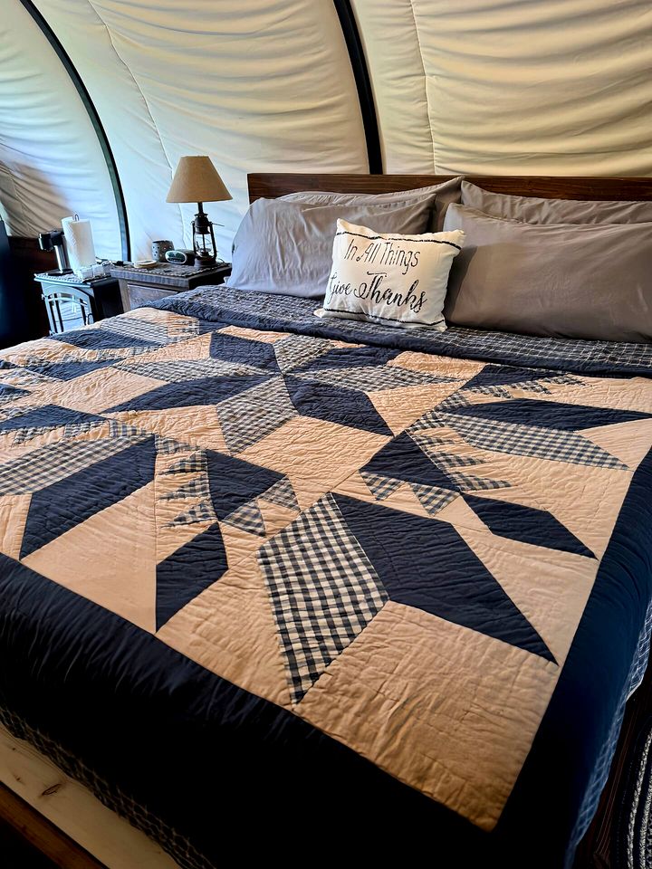 Soulful Glamping Experience with Highland Cows, Private Wagon & Nature in Melrose, Florida