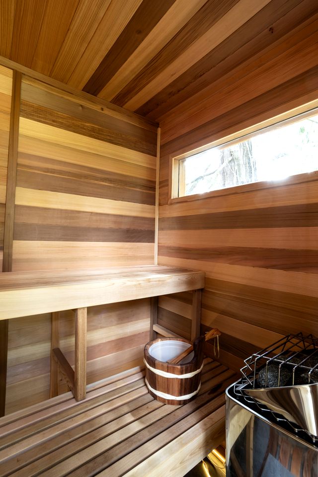 Peaceful Lakefront Retreat with Sauna Near Bellingham & Mount Vernon in Sedro-Woolley, Washington