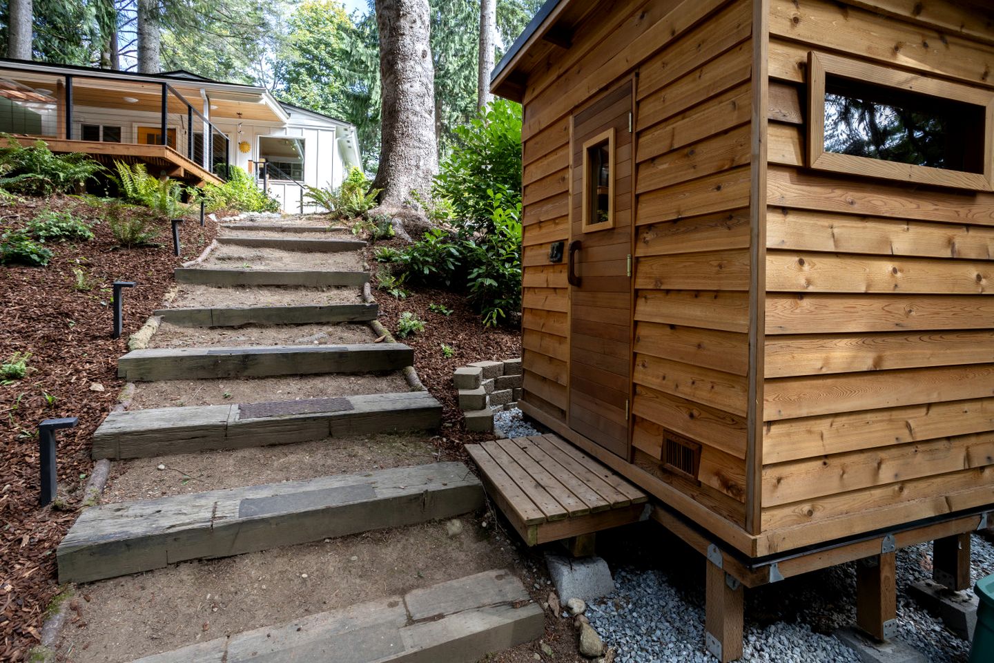 Peaceful Lakefront Retreat with Sauna Near Bellingham & Mount Vernon in Sedro-Woolley, Washington