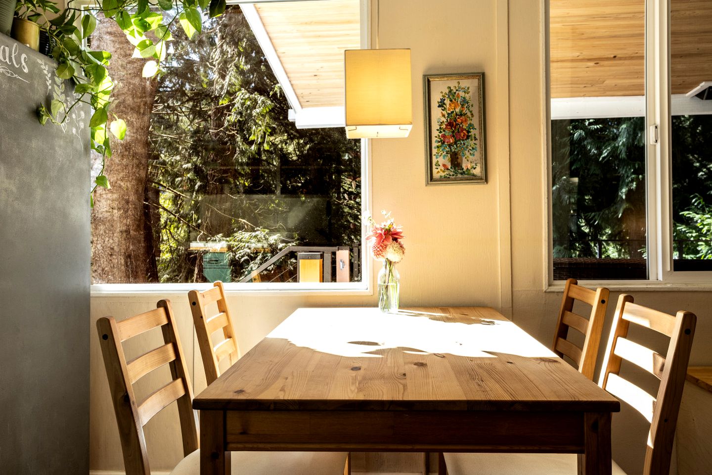 Peaceful Lakefront Retreat with Sauna Near Bellingham & Mount Vernon in Sedro-Woolley, Washington