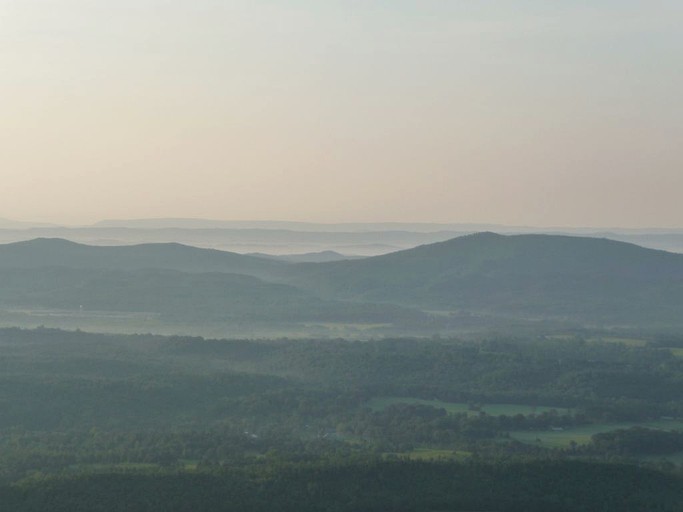 Cabins (Rising Fawn, Georgia, United States)