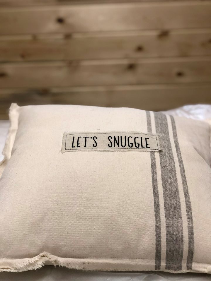 Peaceful Log Cabin Perfect for a Romantic Getaway near Yellowstone, Idaho