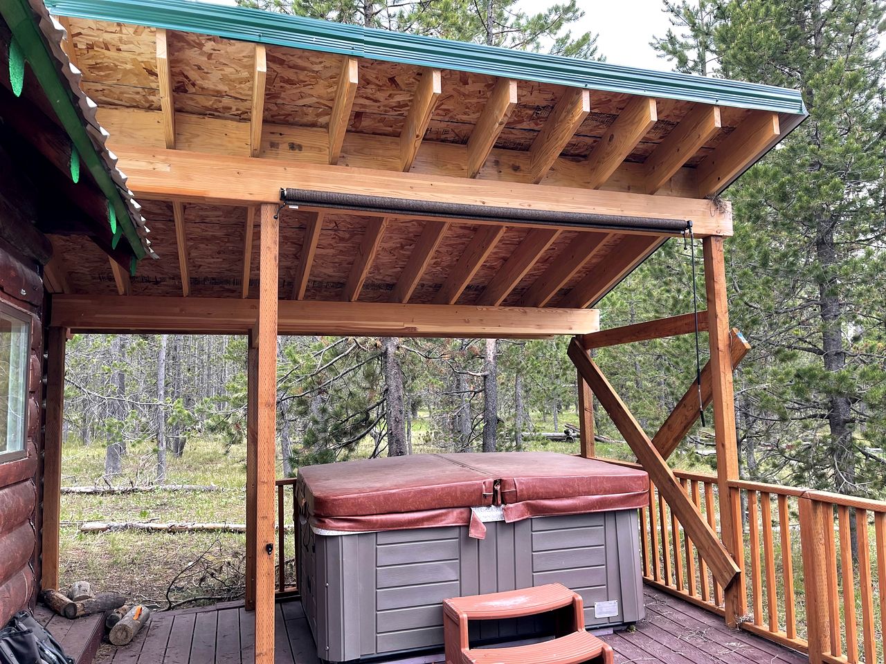 Peaceful Log Cabin Perfect for a Romantic Getaway near Yellowstone, Idaho