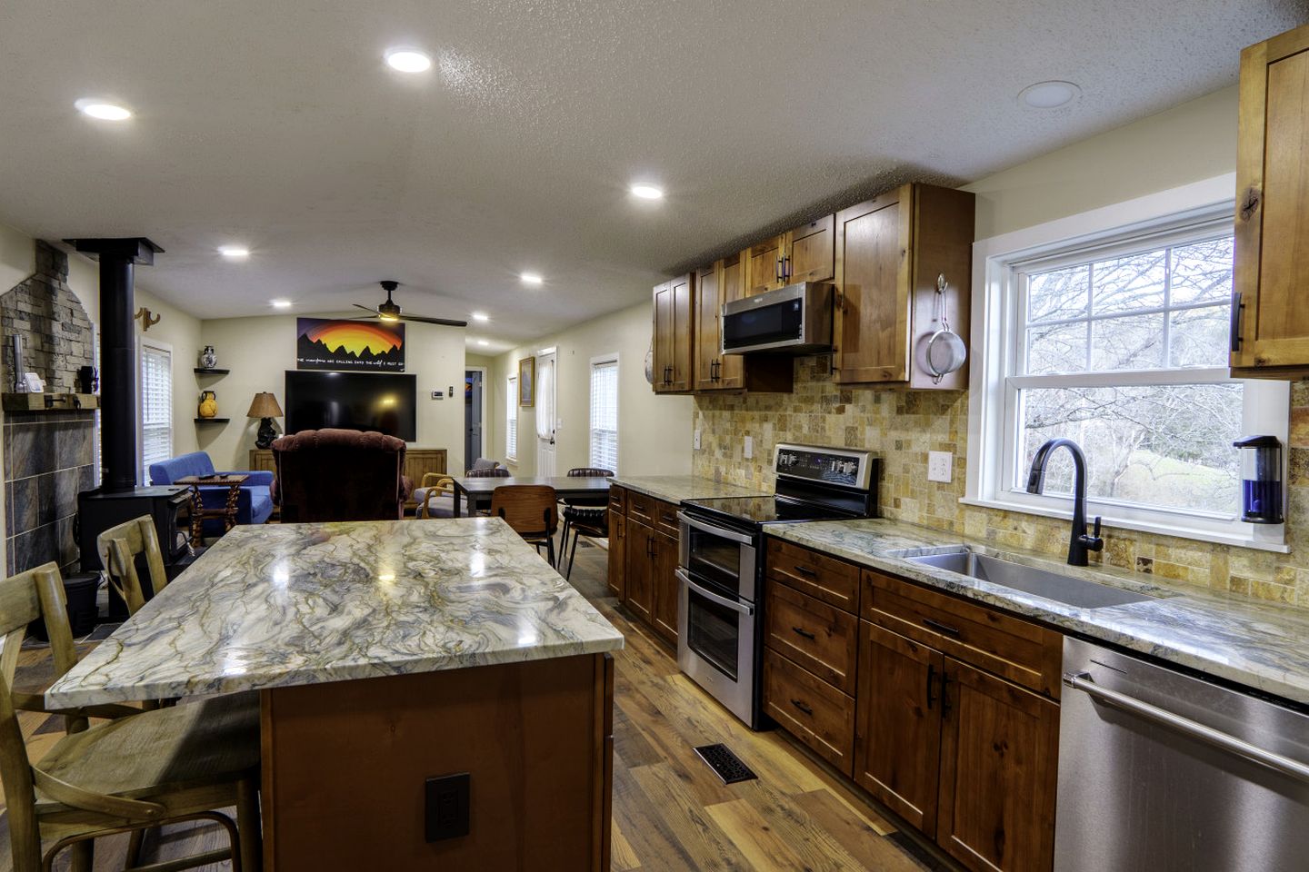 Peaceful Mountain Cabin with Hot Tub & Fiber WiFi Near Pisgah National Forest | Balsam Grove, North Carolina