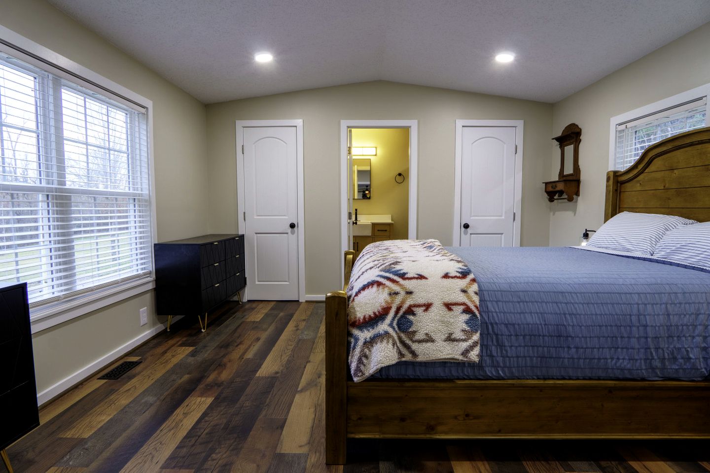 Peaceful Mountain Cabin with Hot Tub & Fiber WiFi Near Pisgah National Forest | Balsam Grove, North Carolina