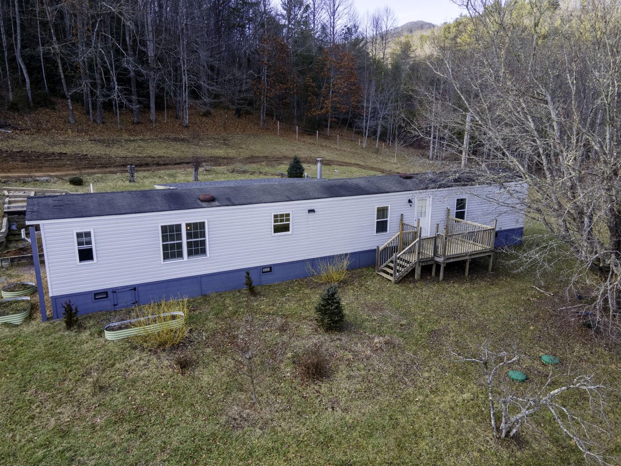 Peaceful Mountain Cabin with Hot Tub & Fiber WiFi Near Pisgah National Forest | Balsam Grove, North Carolina