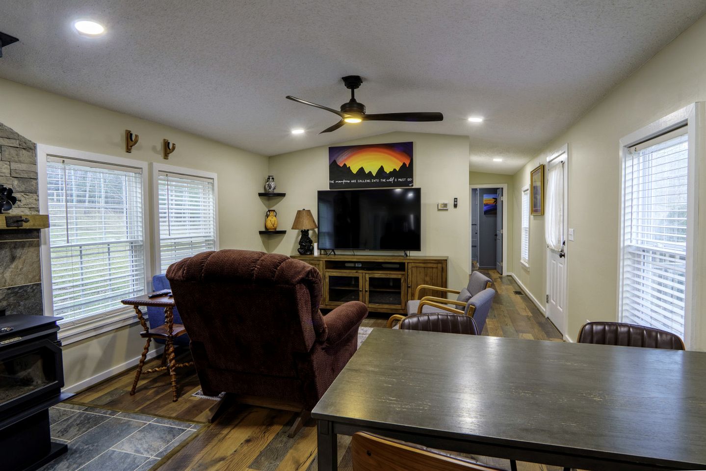 Peaceful Mountain Cabin with Hot Tub & Fiber WiFi Near Pisgah National Forest | Balsam Grove, North Carolina