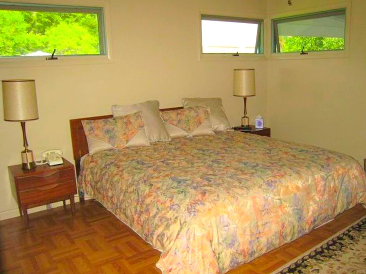 Peaceful Private Cabin on Crystal Lake near Elk Mountain, Pennsylvania