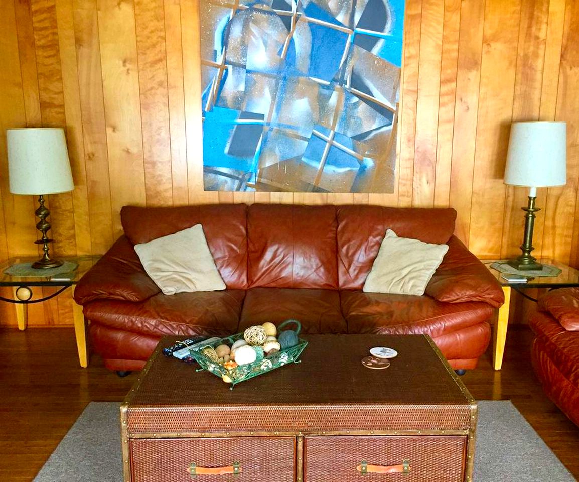 Peaceful Private Cabin on Crystal Lake near Elk Mountain, Pennsylvania