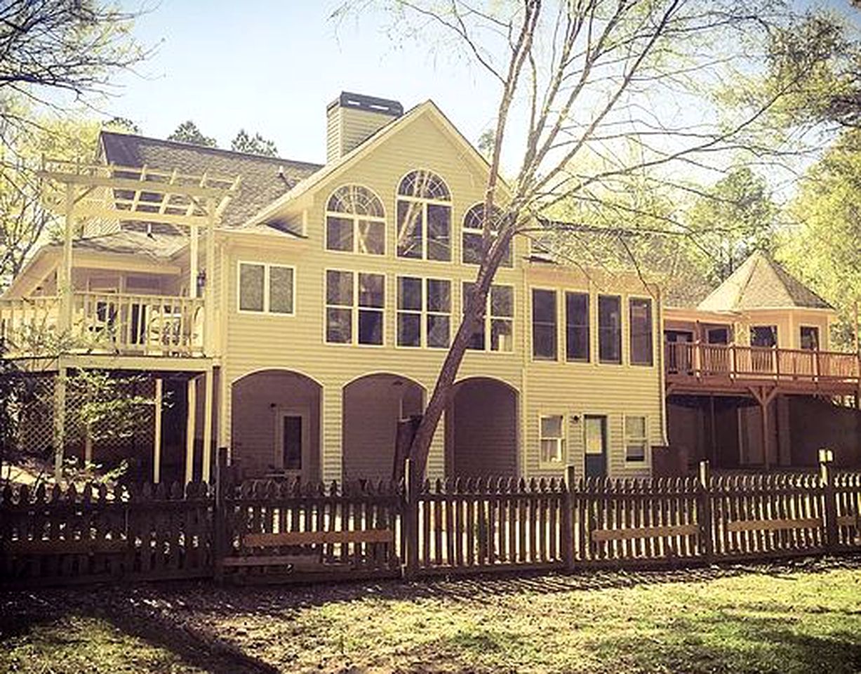 Bed and Breakfast in Chattahoochee Hills, Glamping Hub