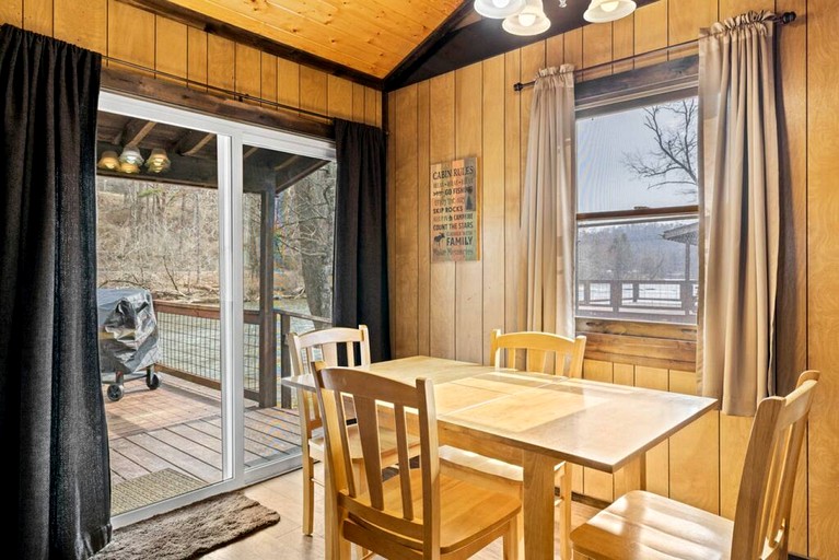 Cabins (United States of America, Sylva, North Carolina)