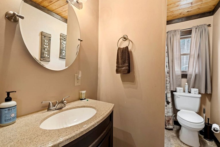 Cabins (United States of America, Sylva, North Carolina)