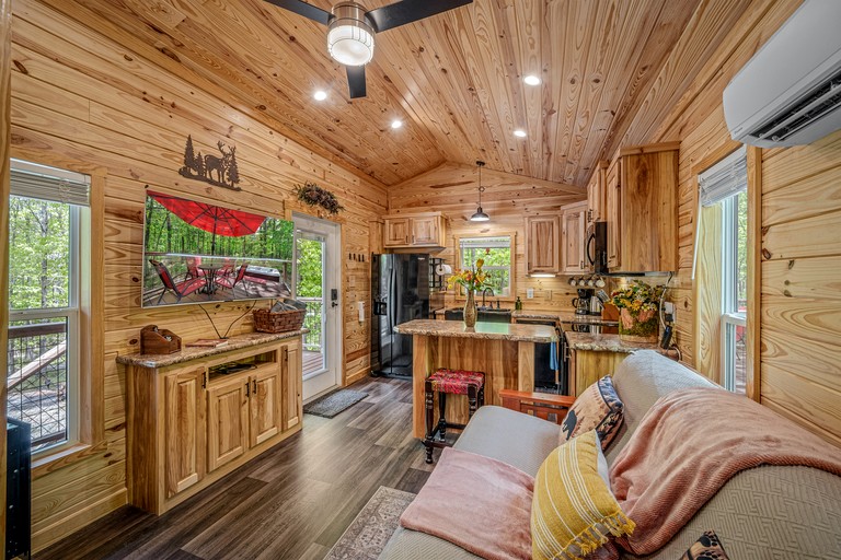 Cabins (United States of America, Mentone, Alabama)