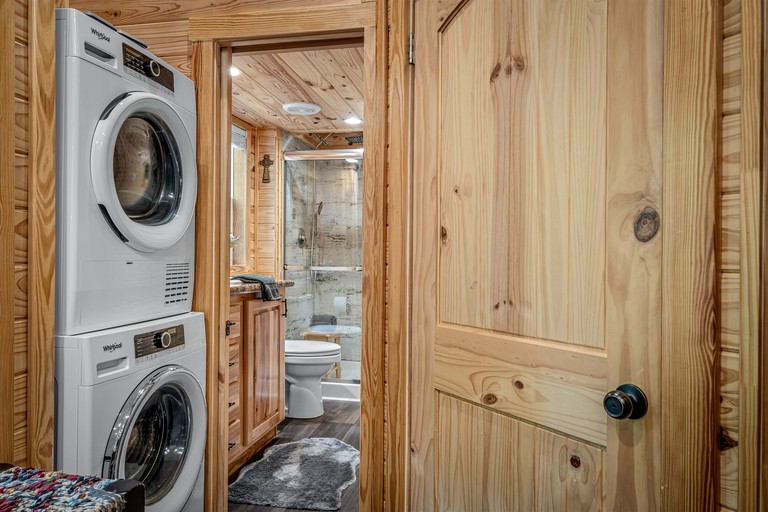 Cabins (United States of America, Mentone, Alabama)